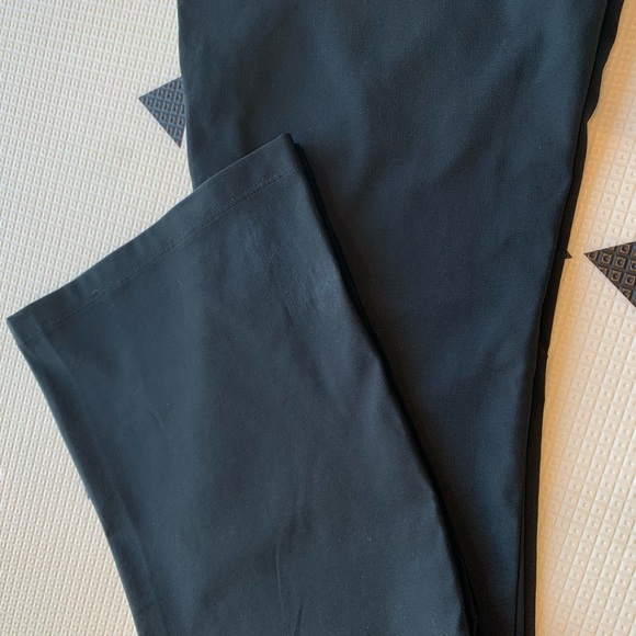 Columbia Women’s hiking pant - Picture 5 of 5